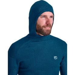 Ortovox Men's Merino Thermovent Hoodie -Ortovox Outdoor Sales Store iview 1108535 006 pic3